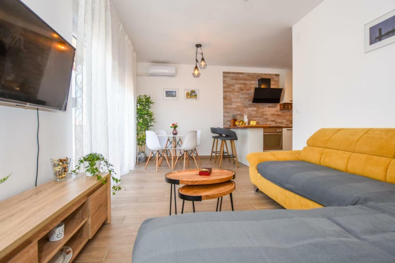 Apartments Milena 8 만드레 외부 사진
